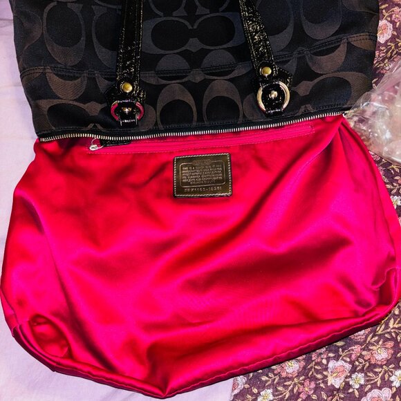 Coach Poppy Monogram Canvas Large Hobo w/ Silver Hardware - Picture 10 of 12